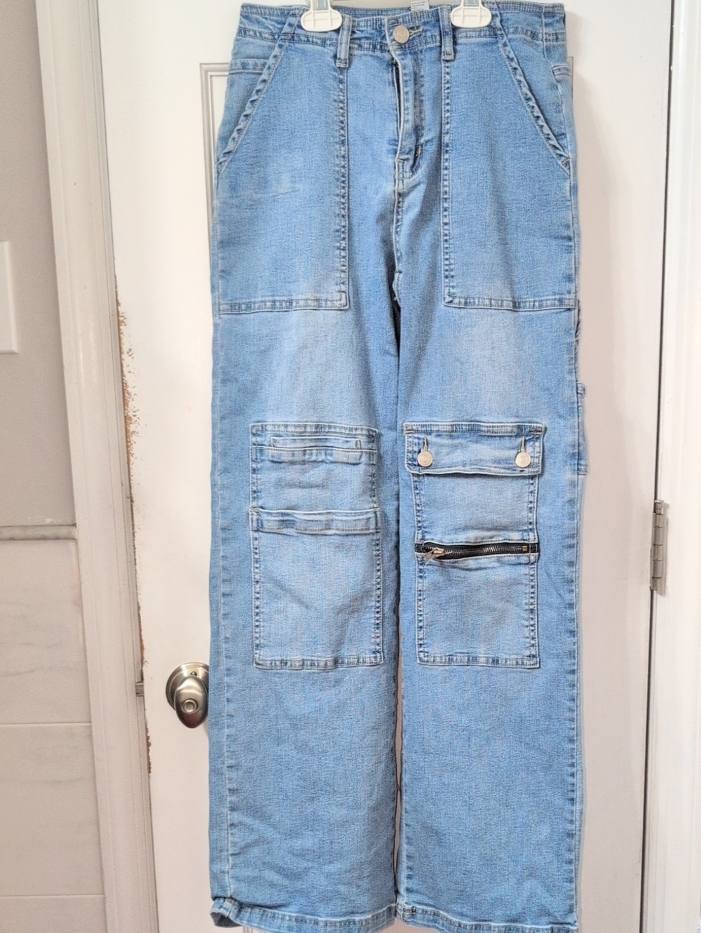 Forever 21 -Premium Light Blue Relaxed Cargo Denim Jeans-Size 26